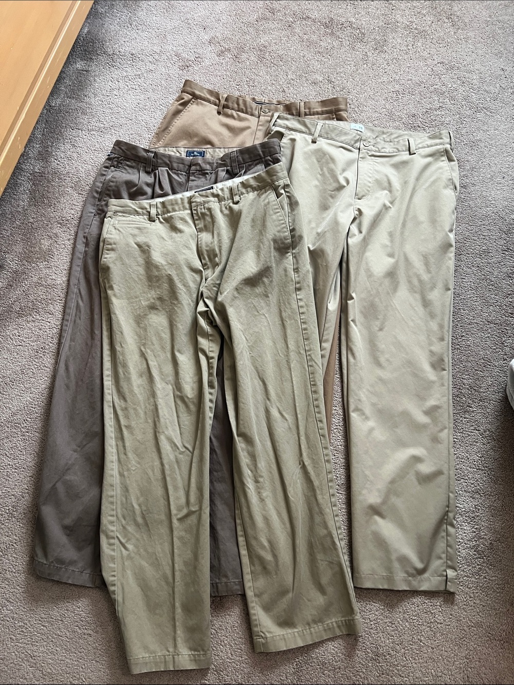 Men’s 36/32 Stanford,Adidas,Dockers khaki pants lot/bundle 4 pair